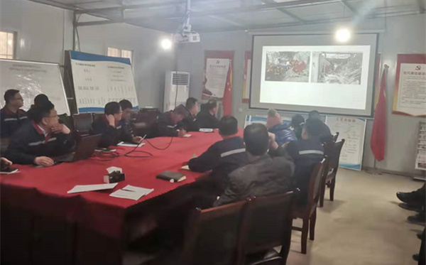 秦枫公司组织清静专题聚会安排复工复产清静生产事情_副本.jpg