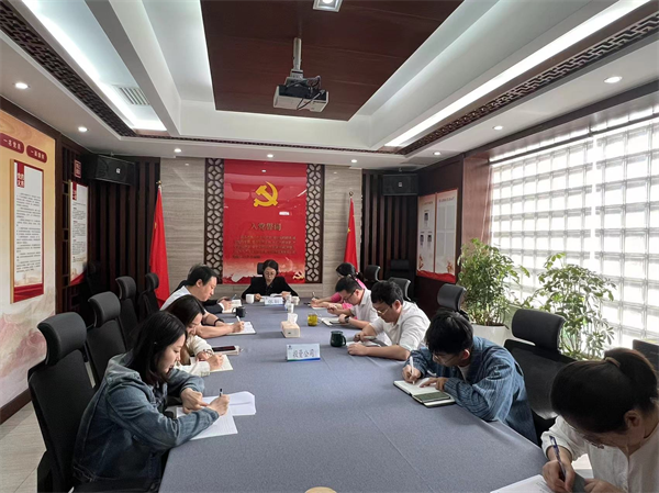 陕西yh818银河集团向导到投资公司举行习近平新时代中国特色社会主义头脑主题教育宣讲.png
